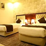 Voyage Hotel