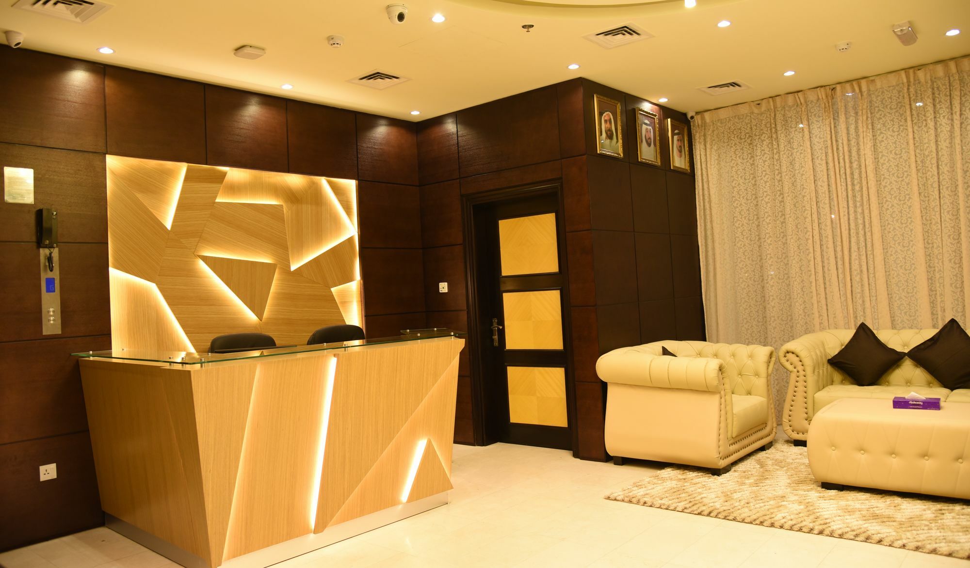 Voyage Hotel