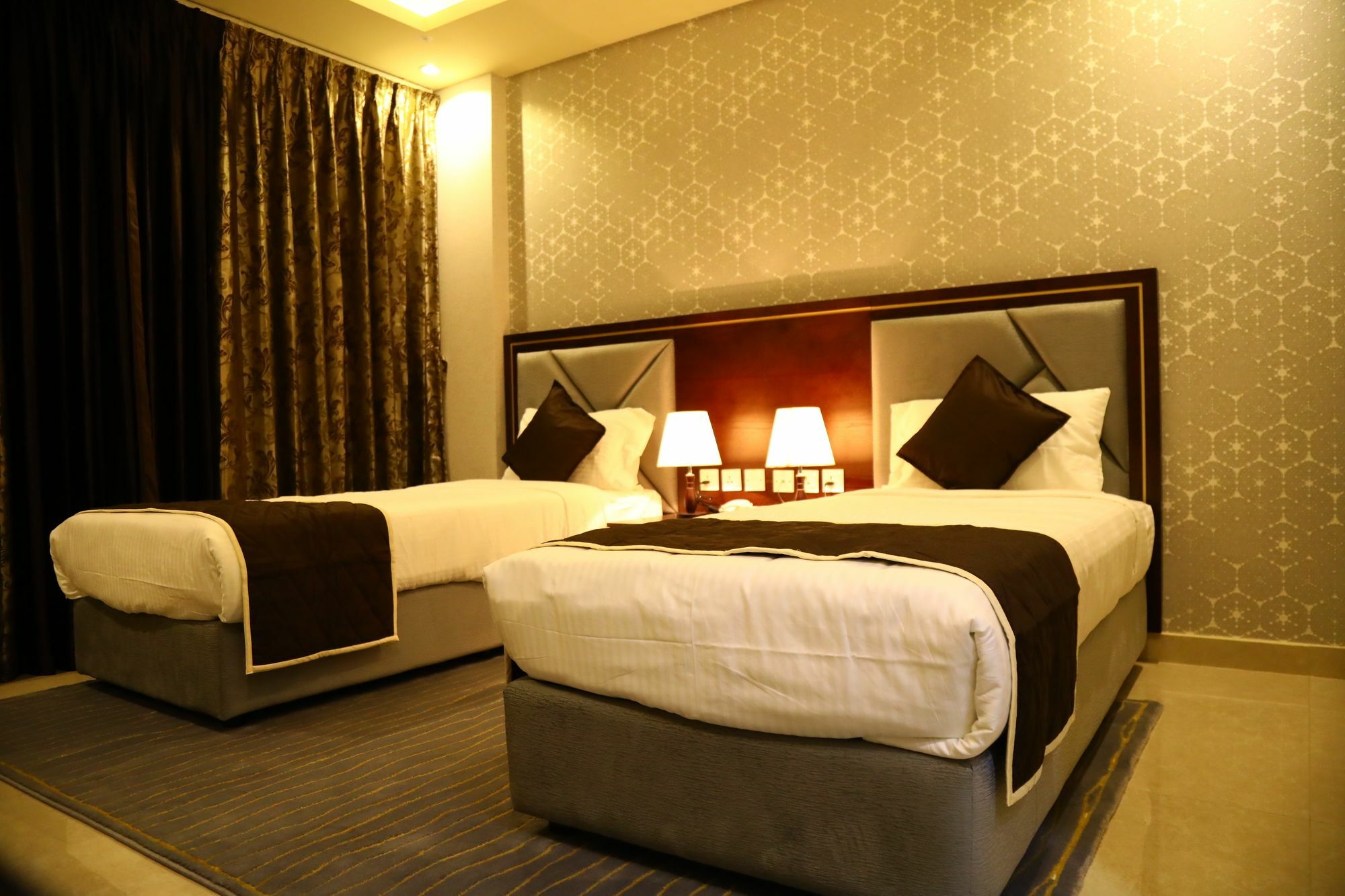 Hotel Voyage 3*