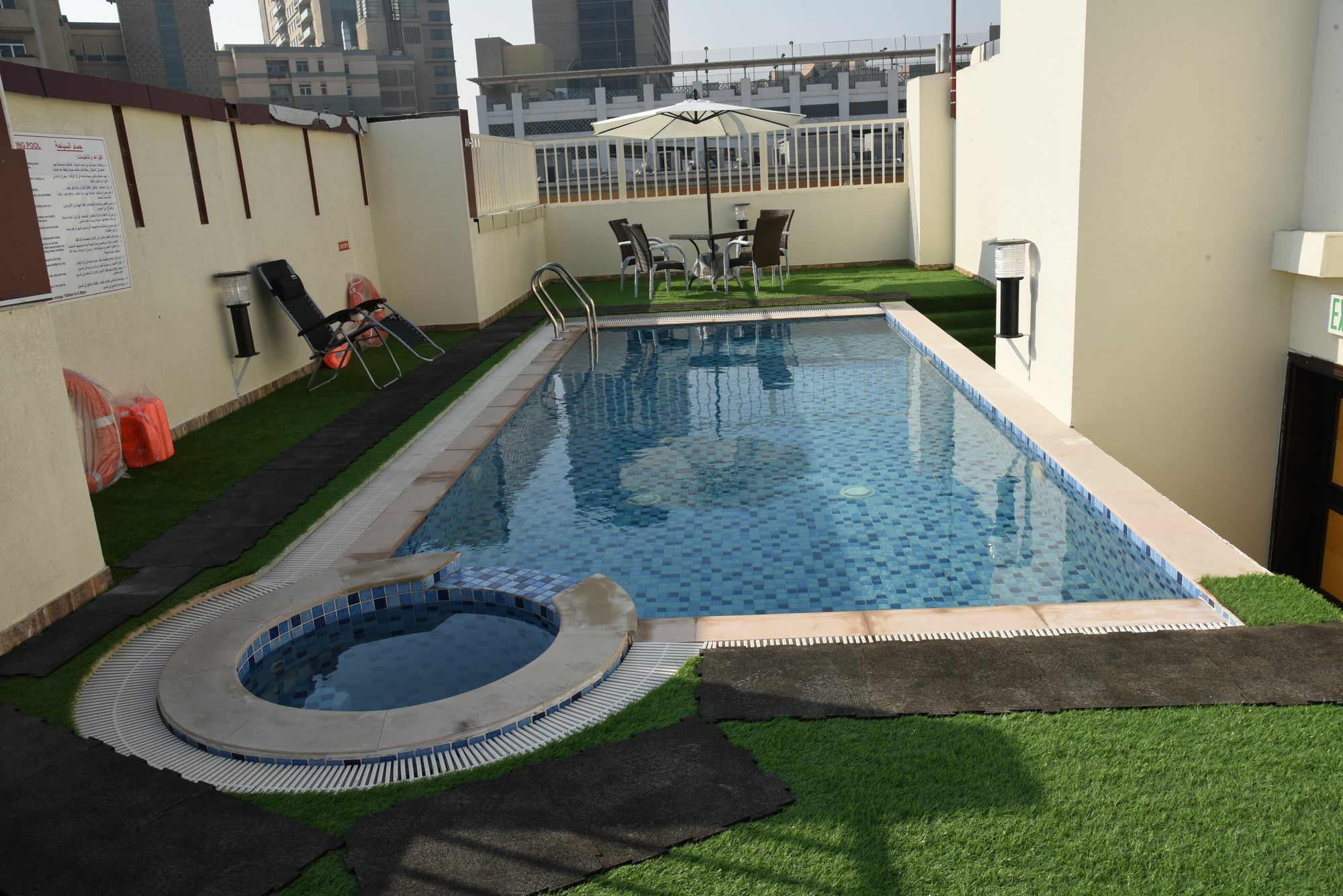 Voyage Hotel